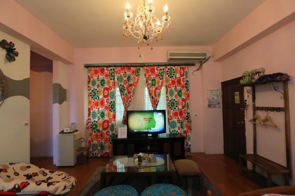 Bearbear Homestay Hualien Buitenkant foto